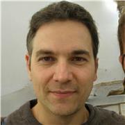 Privater Tutor für Jura: Präsenz- und Online-Nachhilfe für Universitätsstudenten.